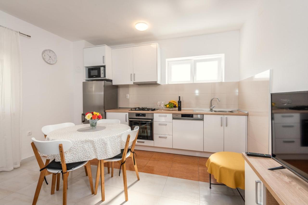 Apartman Galov Metković Exteriör bild